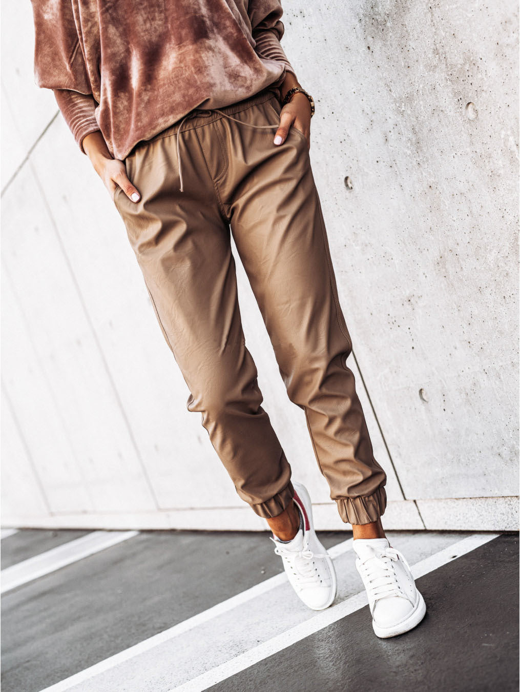 Tethered Waist Slim Leather Legging